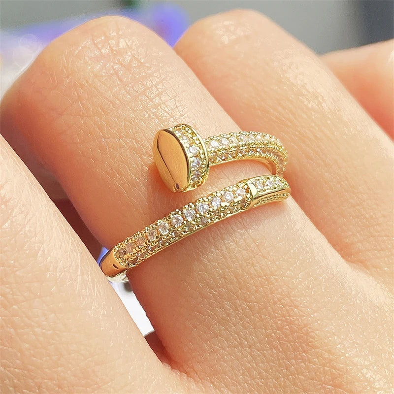 Elata Nail Ring Aurora