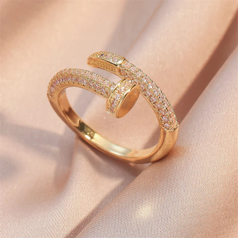 Elata Nail Ring Aurora